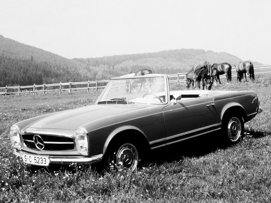  Mercedes-Benz 250 SL 1966 года  (фото 2 из 6)